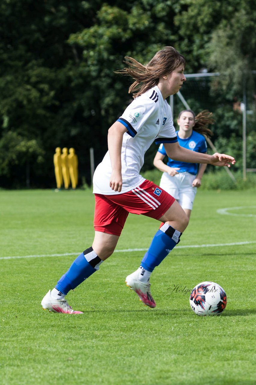 Bild 68 - wBJ Hamburger SV - Holstein Kiel : Ergebnis: 2:0